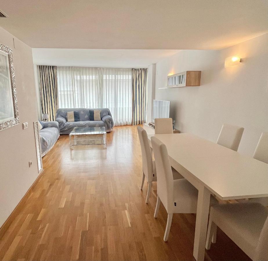 Ancora Frontbeach Luxury Apartment Тоса де Мар Екстериор снимка