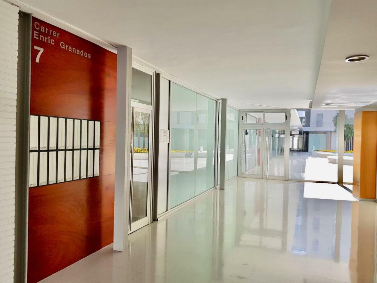 Ancora Frontbeach Luxury Apartment Тоса де Мар Екстериор снимка
